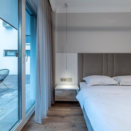 Opera Apartments คลูจ-นาโปกา ภายนอก รูปภาพ