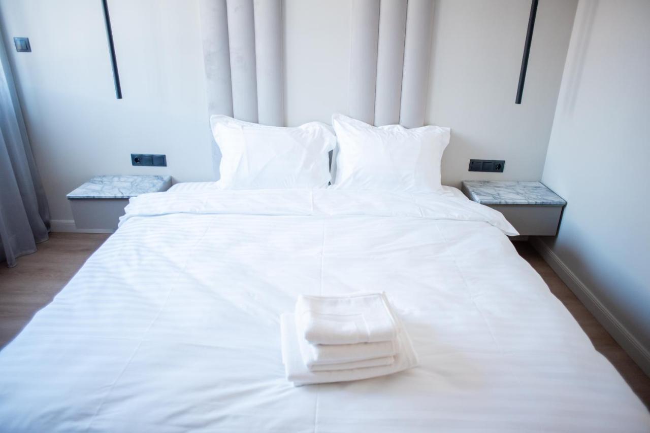 Opera Apartments คลูจ-นาโปกา ภายนอก รูปภาพ