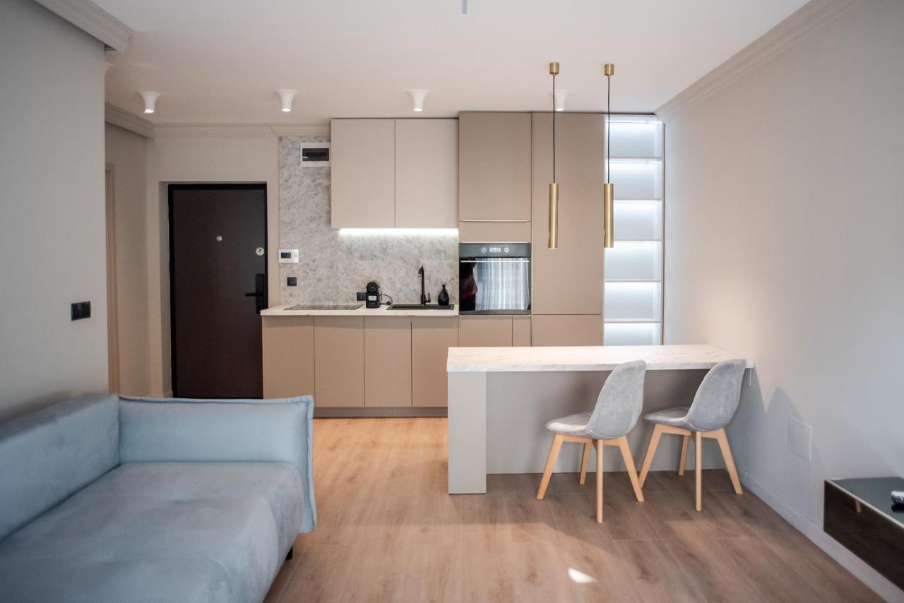 Opera Apartments คลูจ-นาโปกา ภายนอก รูปภาพ