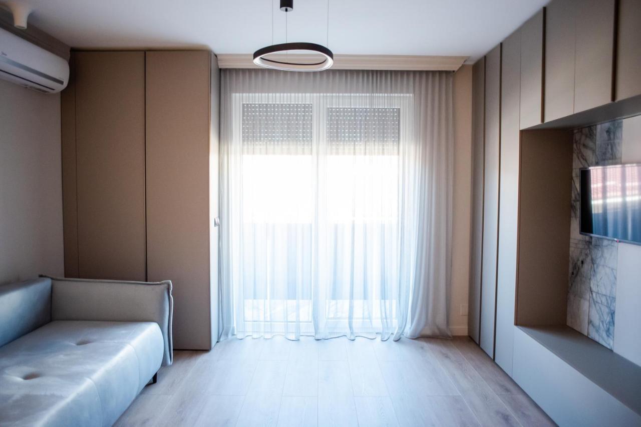 Opera Apartments คลูจ-นาโปกา ภายนอก รูปภาพ