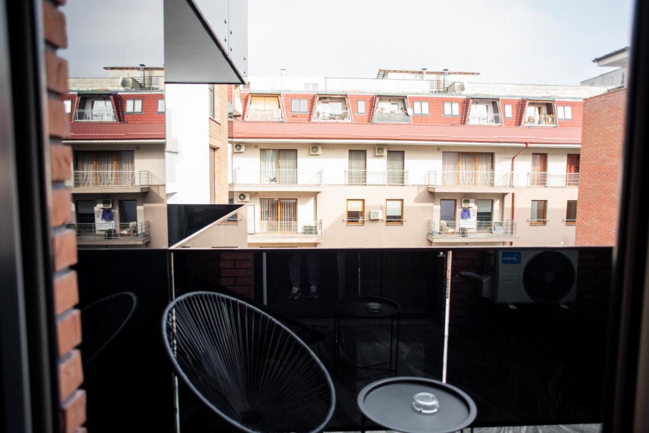 Opera Apartments คลูจ-นาโปกา ภายนอก รูปภาพ