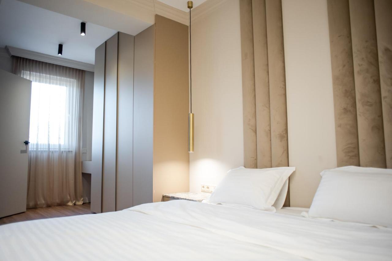 Opera Apartments คลูจ-นาโปกา ภายนอก รูปภาพ